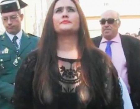 Anabel por seguiriya acabando en martinete a María Santísima de la Estrella | 2015