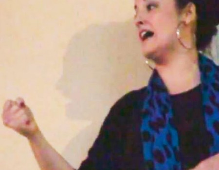 Rocío Segura a la Virgen de la Esperanza Estudiantes | 2011