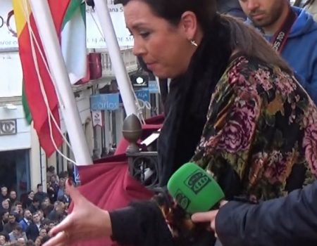 María Canet canta una saeta por seguiriya terminá en debla a Ntra.  Sra. de las Angustias | 2018