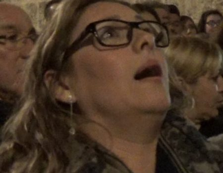 Montse Pérez saeta por carceleras a su aire a la recogida de la Soledad | 2018